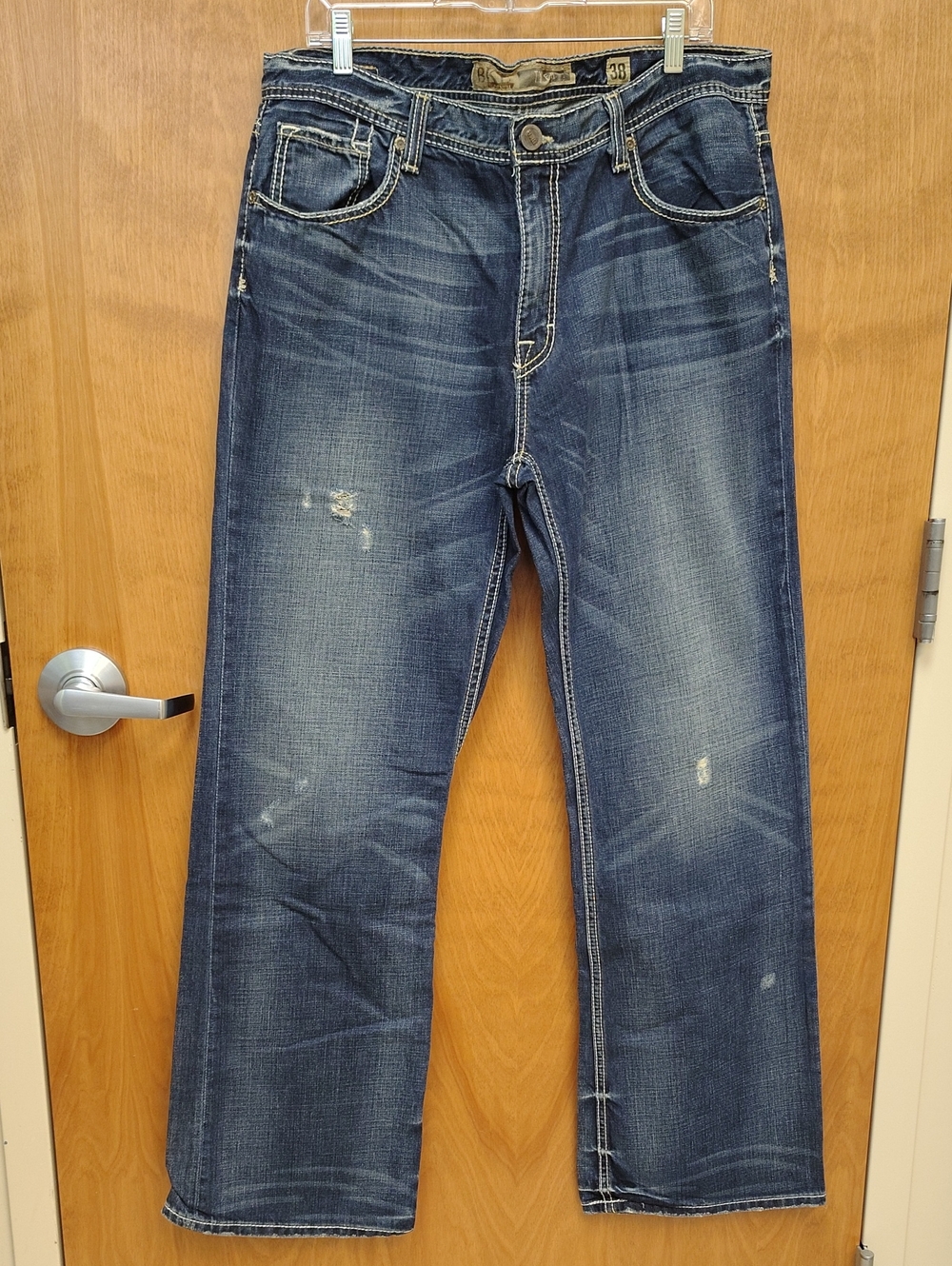 BKE Men's Tyler Blue Distressed Jeans